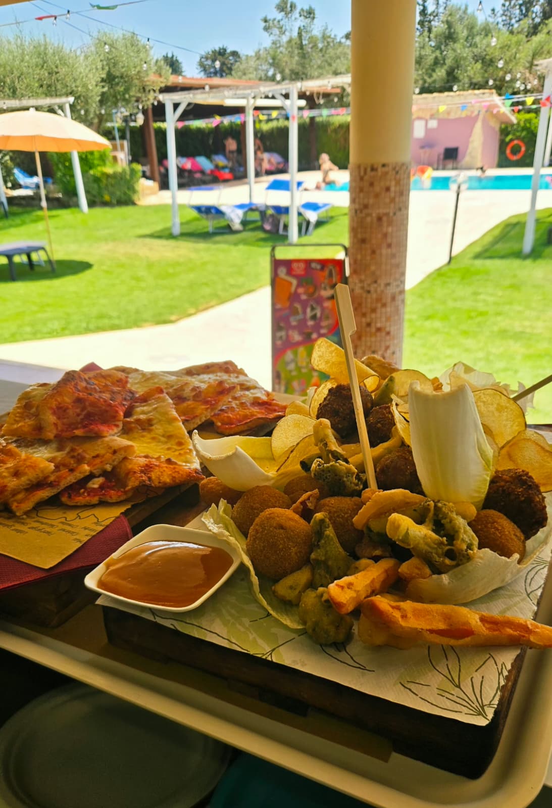 Tagliere di fritti misti e pizza