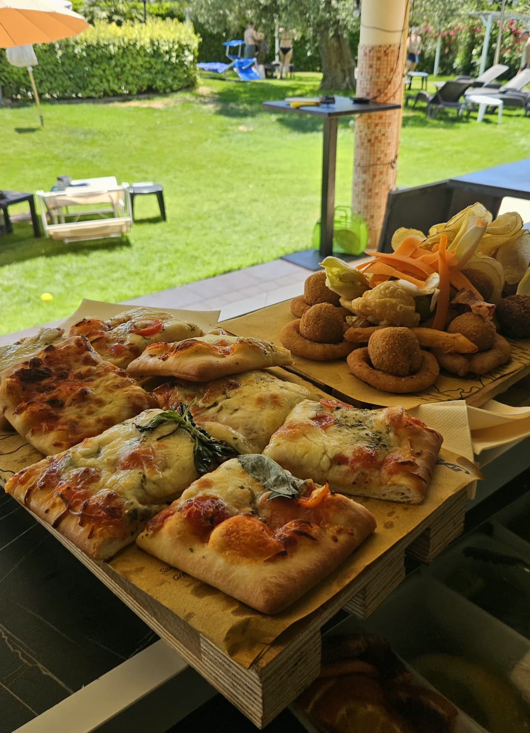 Pizze e sfizi al forno - servizio bar